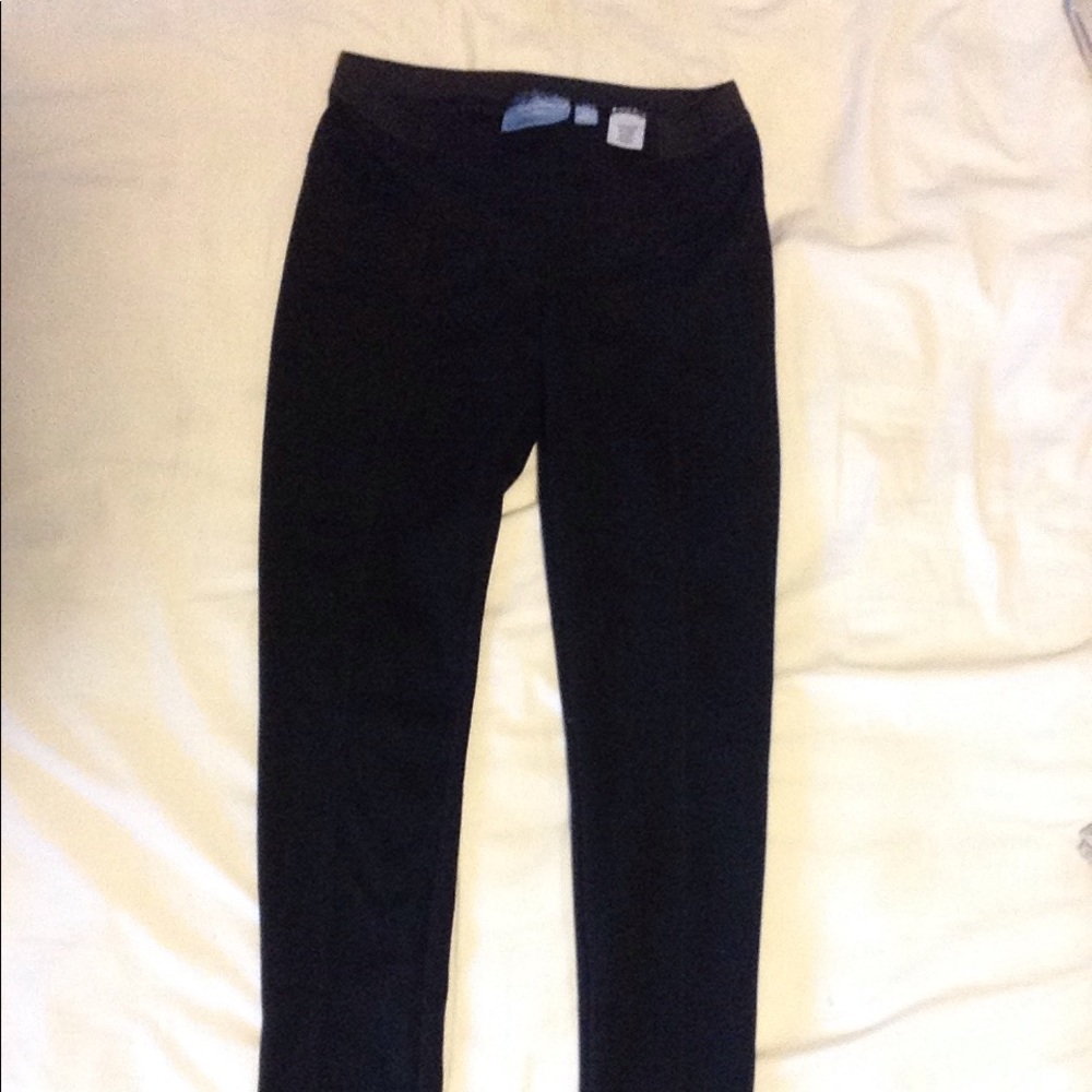 Vera Wang leggings.